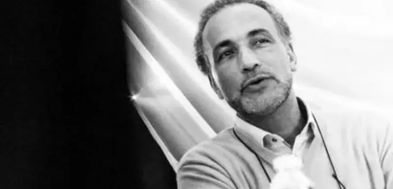 Ex-Salafiste, l’écrivaine Henda Ayari a annoncé porter plainte contre l'islamologue Tariq Ramadan pour "viol, agression sexuelle et harcèlement". (Capture d'écran Facebook) Ex-Salafiste, l’écrivaine Henda Ayari a annoncé porter plainte contre l'islamologue Tariq Ramadan pour "viol, agression sexuelle et harcèlement". (Capture d'écran Facebook)