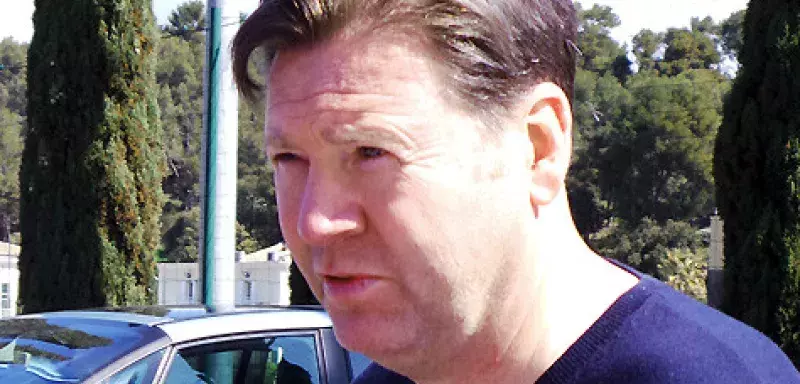 Chris Waddle, le dribbleur magique de l'OM des années 90 donnera ce soir le coup d'envoi d'OM-Bordeaux. (Site officiel de l'OM) Chris Waddle, le dribbleur magique de l'OM des années 90 donnera ce soir le coup d'envoi d'OM-Bordeaux. (Site officiel de l'OM)