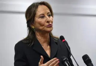 Ségolène Royal lors de sa conférence de presse après son retour d'Algérie