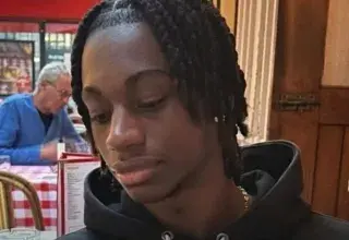 Illustration pour l'article: L'influenceur Melvn, très suivi sur TikTok, se tue dans un accident de la route en Essonne