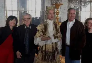 Photo de Catherine Pégard avec Jeffrey Epstein au château de Versailles