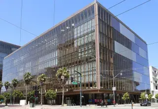 Immeuble du 1515 Third Street à San Francisco, qui abritait le siège d'OpenAI en juin 2025