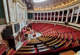 L’hémicycle vide de l’Assemblée nationale, au Palais Bourbon à Paris