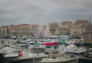 la ville transforme la saison froide en véritable moteur de reprise pour les professionnels de l’hôtellerie et de la restauration.