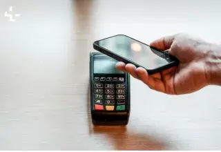 Terminal de paiement électronique moderne en point de vente