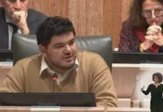 Jeudi après-midi, les élus du conseil municipal de Marseille ont marqué un temps fort en recevant Amine Kessaci,