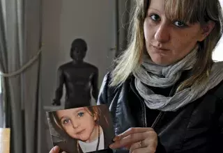 Depuis le 12 mai, Cécile Bourgeon assurait que sa fille avait disparu dans un parc. (Capture d'écran Paris Match)