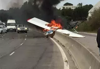 L'avion ne s'est pas écrasé sur l'un des véhicules empruntant cette 2x2 voies,  peut-être bien grâce au pilote de l'engin, une enquête est ouverte. (DR)