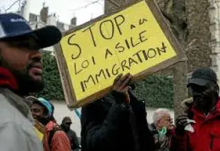 Entre migrations, dérèglement climatique et crispations sociales, l’actualité internationale agit comme un miroir des fragilités françaises.