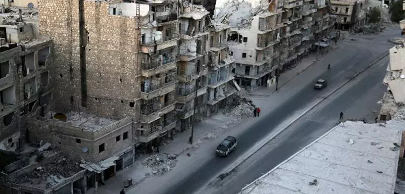 Alep ouest dévastée par des tirs de mortier des groupes "rebelles"... (DR)