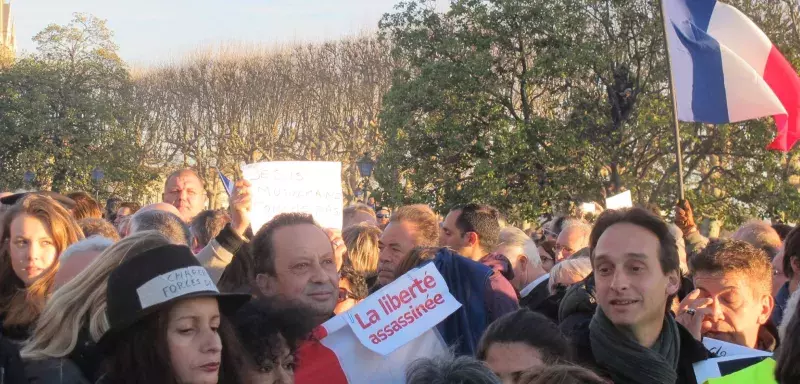 Boudjemaa Laliam au milieu de la manifestation montpelliéraine #JeSuisCharlie, le 11 janvier dernier. (© N.E)