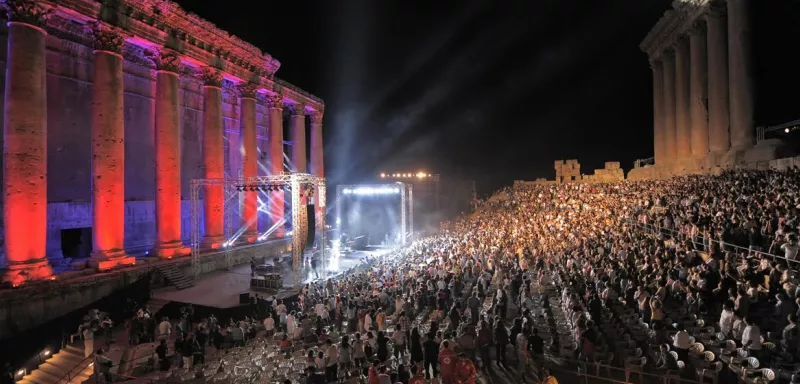 Rencontre artistique et littéraire propose à des poètes et compositeurs d’échanger sur leurs relations avec le Festival International de Baalbeck