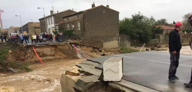 A Villegailhenc, petite commune de l’Aude, où plusieurs personnes sont décédées. (Capture d’écran Twitter/Marie-Pierre Vieu)