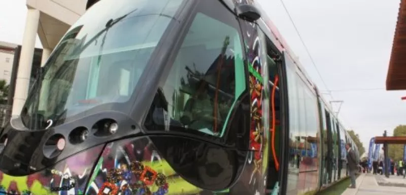 Montpellier Agglomération inaugure les lignes 3 et 4 de tramway signées par  Christian Lacroix 