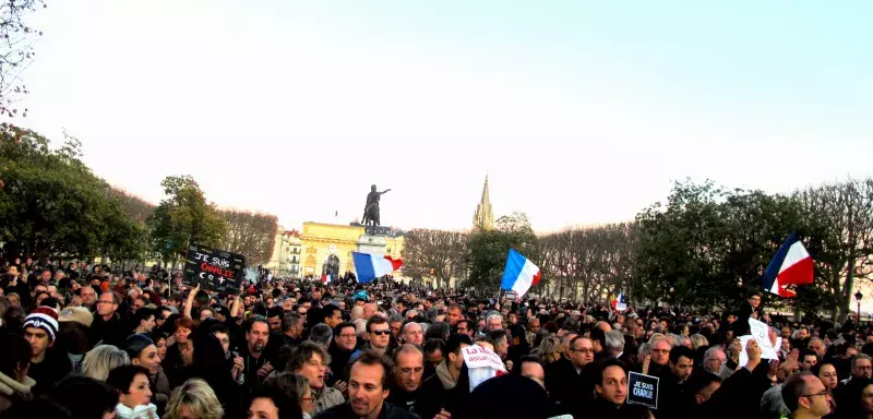 100 000 personnes ont marché à Montpellier contre la barbarie du terrorisme et pour la démocratie.