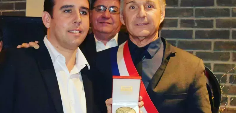 Franck Marcou a été distingué de la médaille de l’Assemblée nationale par Patrick Vignal, député de la 9ème circonscription de l’Hérault.