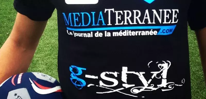 Médiaterranée a répondu à l'appel de la page Facebook ''Pour que Pierre Ménès tente le défi Patrice Evra''. (© Mediaterranée)