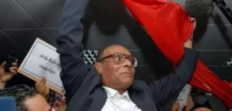 Moncef Marzouki lors de son arrivée à Tunis après la chute de Ben Ali (DR)