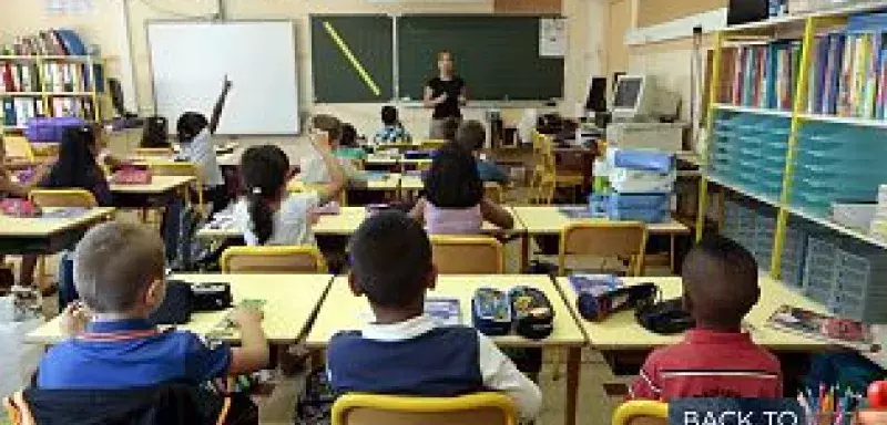 Rentrée scolaire en France sous le signe des promesses d’Emmanuel Macron