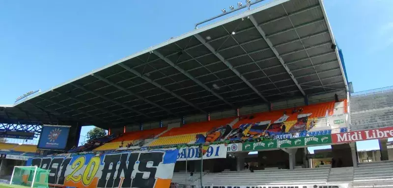 Monsieur P., le jeune Ukrainien de Nice interpellé vendredi soir en marge des évènements du Flash-Ball, a été lourdement condamé aujourd'hui, à Montpellier... (© Mateo rc) 