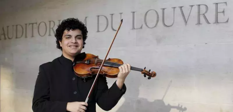 Mohamed Hiber fait partie des rares musiciens français devenus membres du fameux West-Eastern Orchestra