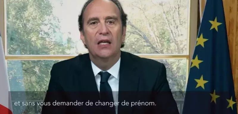 Xavier Niel dans son dernier spot publicitaire (PHOTO : DR) 