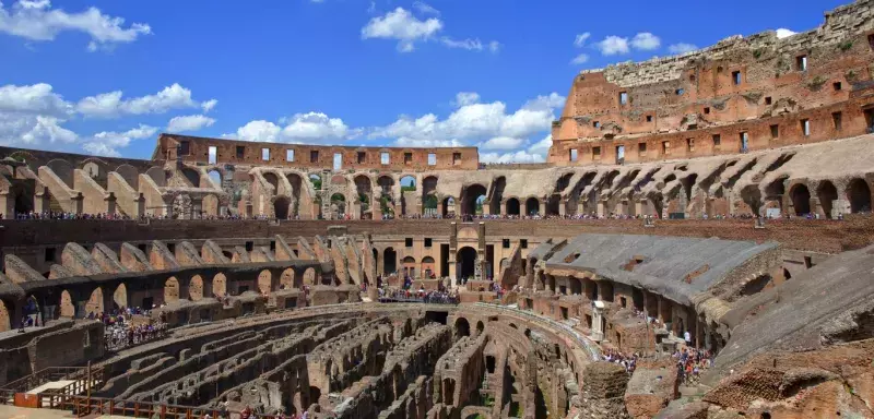 Italie décide de rouvrir les lieux touristiques et les cafés