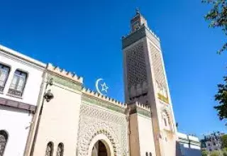 France : la chaine CNews accusée d’orchestrer des attaques virulentes contre la Grande Mosquée de Paris