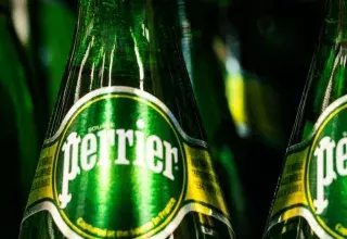 France : la production de l’eau Perrier menacée de suspension en raison d’un "risque virologique"