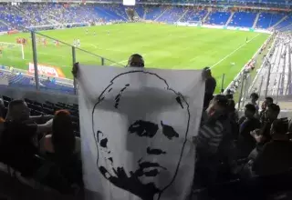 Une centaine de supporters a chanté pour René Girard, ce matin, à l'entraînement du MHSC qui joue à Nice demain. (Capture d'écran de Los Paillados - Facebook)