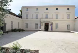 En lieu et place du projet de Musée de l’Histoire de la France en Algérie, le nouveau Centre d’Art Contemporain ouvrira ses portes au premier semestre 2019 au sein de l’Hôtel Montcalm. (© Montpellier3M)