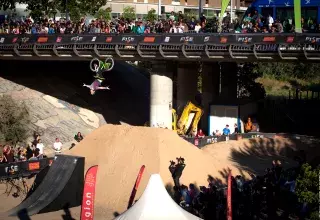 Le Festival International des Sports Extrêmes rassemble chaque année plus de 400 000 personnes à Montpellier. (© G. Ducreux)