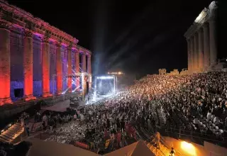 Rencontre artistique et littéraire propose à des poètes et compositeurs d’échanger sur leurs relations avec le Festival International de Baalbeck