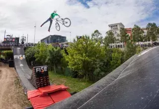 Le grand spectacle du FISE va commencer ! (© Guillaume Ducreux/C2X)