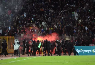 Des dizaines de supporters égyptiens ont péri dans des scènes de chaos. (Xinhua)