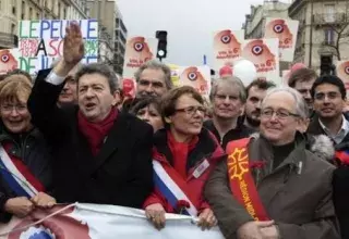 Après avoir claqué la porte du FDG, Mohamed Bouklit (ici à droite) appelle « à voter massivement » pour le candidat socialiste. (DR) Après avoir claqué la porte du FDG, Mohamed Bouklit (ici à droite) appelle « à voter massivement » pour le candidat socialiste. (DR)