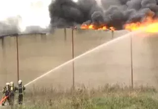 Le local industriel a pris feu ce matin un peu avant 9 heures, le stock contenu dans des cartons a occasionné d'importants dégâts matériels. ​45 sapeurs-pompiers et 14 véhicules sont intervenus sur le sinistre.