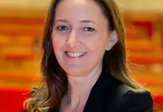 « Ajouter une mesure symbolique pour "trahison de la nation" est possible, mais elle doit concerner tous les Français coupables d'actes terroristes », estime la député PS Karine Berger. « Ajouter une mesure symbolique pour "trahison de la nation" est possible, mais elle doit concerner tous les Français coupables d'actes terroristes », estime la député PS Karine Berger.