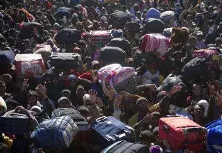 10.000 Libyens entrent chaque jour en Tunisie 