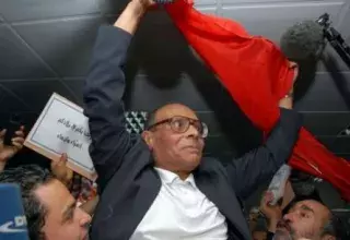 Moncef Marzouki lors de son arrivée à Tunis après la chute de Ben Ali (DR)