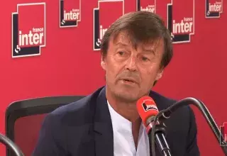 Des mots, des pensées et de l’émotion. C’est ainsi qu’au fil des questions des journalistes et de la réflexion instrospective en direct, Nicolas Hulot a officialisé à l’instant T sa démission. (Capture d'écran France Inter) 