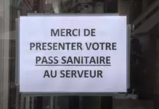 L'Assemblée nationale a voté le projet de loi de "vigilance sanitaire" voulu par le gouvernement, à 118 voix pour et 89 contre.