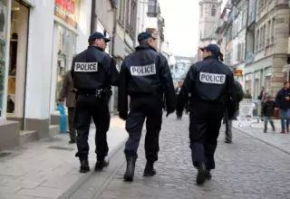 Selon les informations de Médiaterranée, deux éléments personnels peuvent avoir poussé ce policier au geste dramatique du suicide. (© Wikimedia Communs)