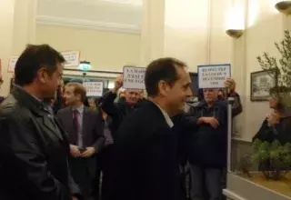 Robert Ménard impose une crèche à la mairie de Béziers, malgré le rappel à l'ordre du Préfet de Région Pierre de Bousquet. (DR)