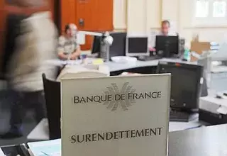 l'enquête triennale révèle que 64,2 % des personnes surendettées vivent seules (divorcés, séparés, célibataires ou veufs... (DR) l'enquête triennale révèle que 64,2 % des personnes surendettées vivent seules (divorcés, séparés, célibataires ou veufs... (DR)