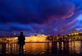 Au pied du fort Saint Jean, une photographie de Jérôme CABANEL